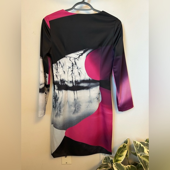 Marcbor Dress. Abstract Tree Design . Size 8 but FITS PETITE - Picture 4 of 9